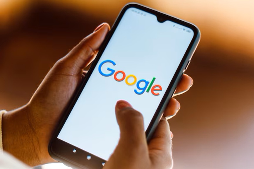 google-logo-seen-displayed-smartphone