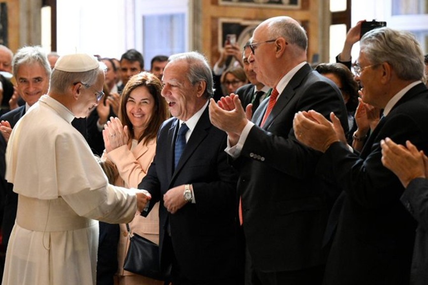 POPE GREETS