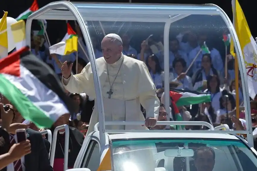 POPE POPEMOBILE