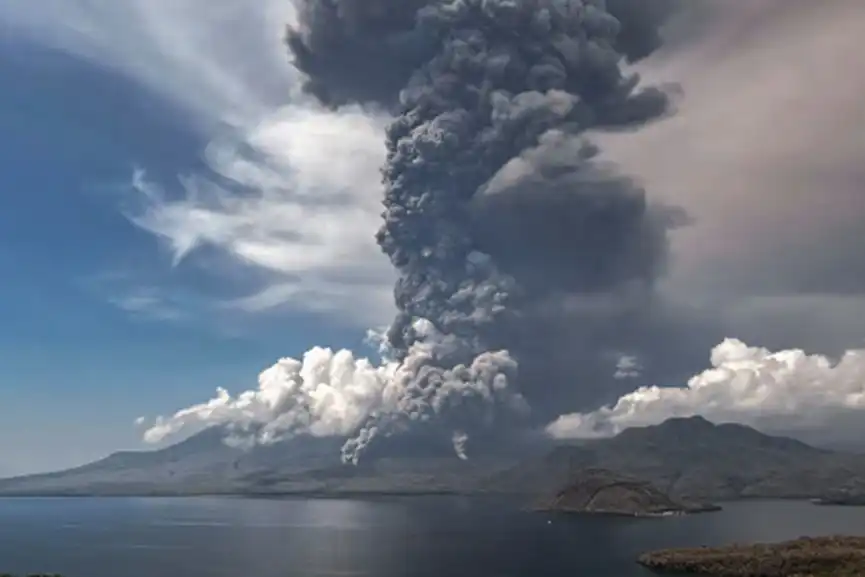 INDONESIA VOLCANO