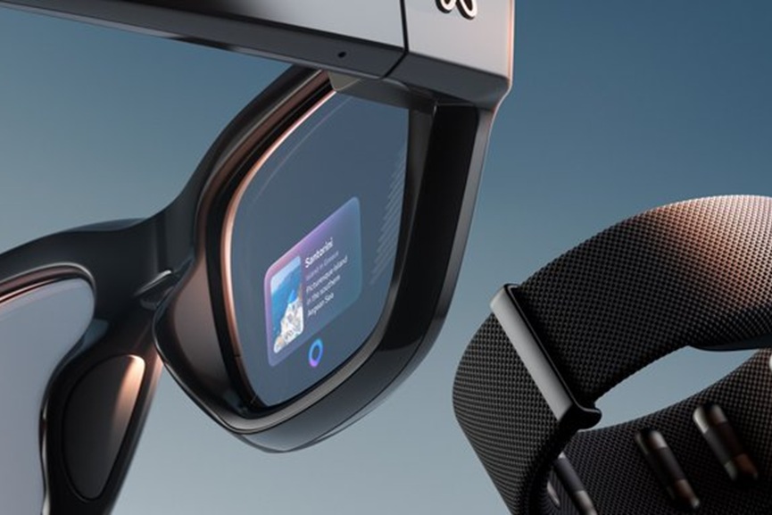 Meta-Ray-Ban-Display-Smart-Glasses