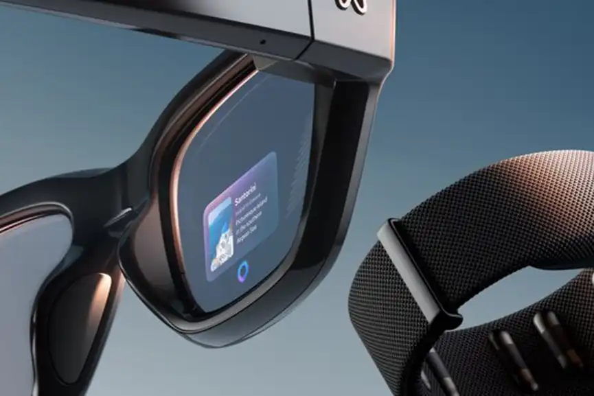 Meta-Ray-Ban-Display-Smart-Glasses