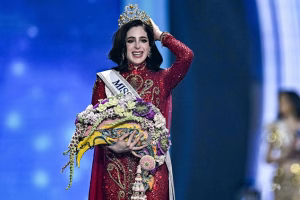 Fátima Bosch crowned as Miss Universe 2025