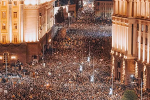 bulgaria-protests-govt-falls-image-via-X
