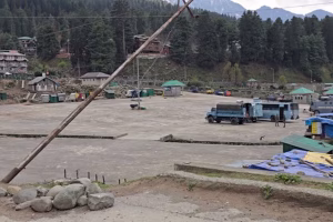 Indian security forces are sealing the area where a deadly attack on tourists has left 26 dead and many injured in Pahalgam, India, on April 22, 2025. Gunmen are ambushing a group of tourists in Baisaran Valley, killing 26 people