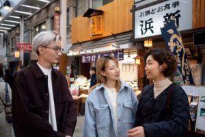 best-friends-hanging-out-outdoors