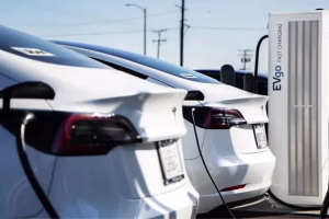 Uber to Invest $100 Million in Autonomous Vehicle Charging Hubs