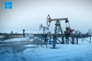OPEC+ Boosts Output as UAE Exit Casts Shadow Over Oil Alliance