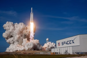 SpaceX Targets Record Stock Market Debut With $75 Billion IPO