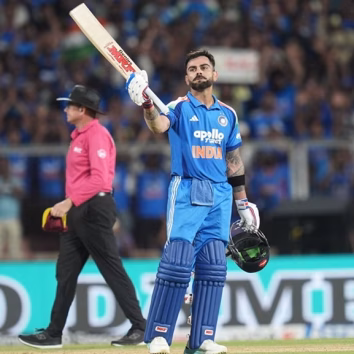 Virat Kohli Reaches 15,000 ODI Runs-IAN